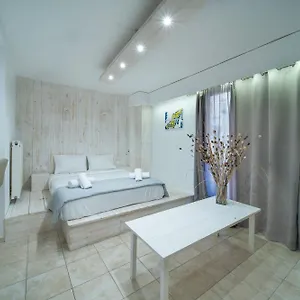 Center By Cretan Appartement